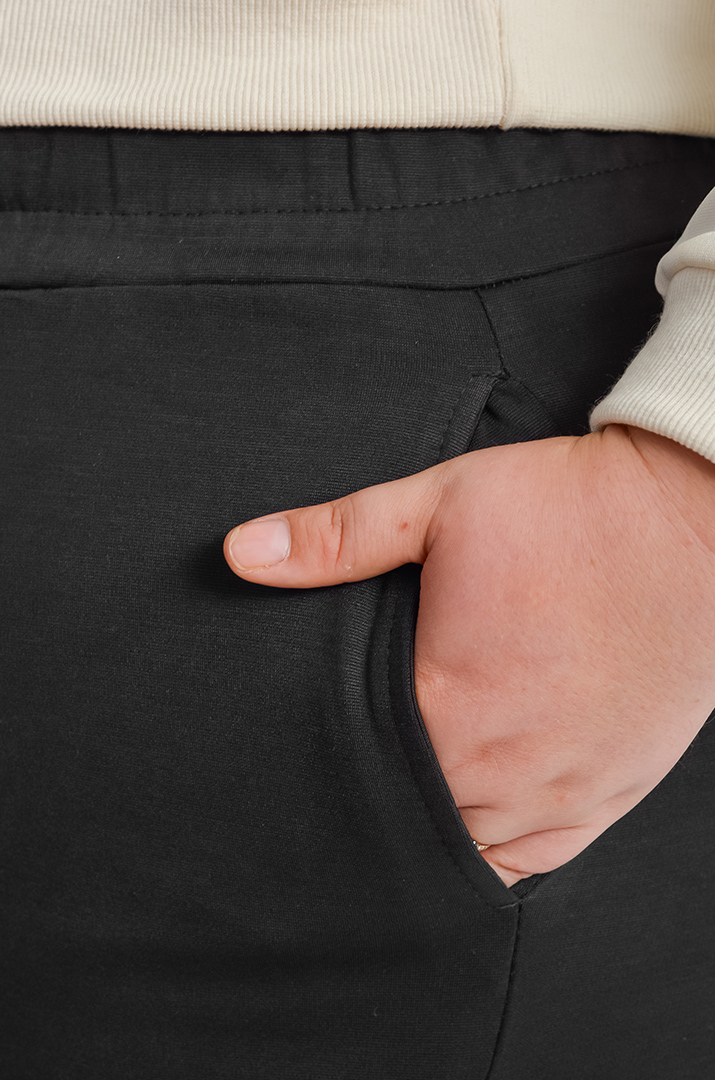 Широкі чорні брюки з блискавками великих розмірів