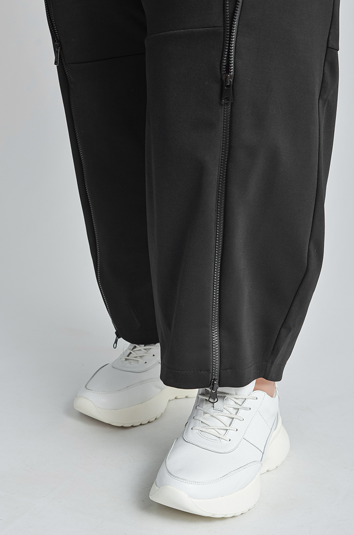 Широкі чорні брюки з блискавками великих розмірів