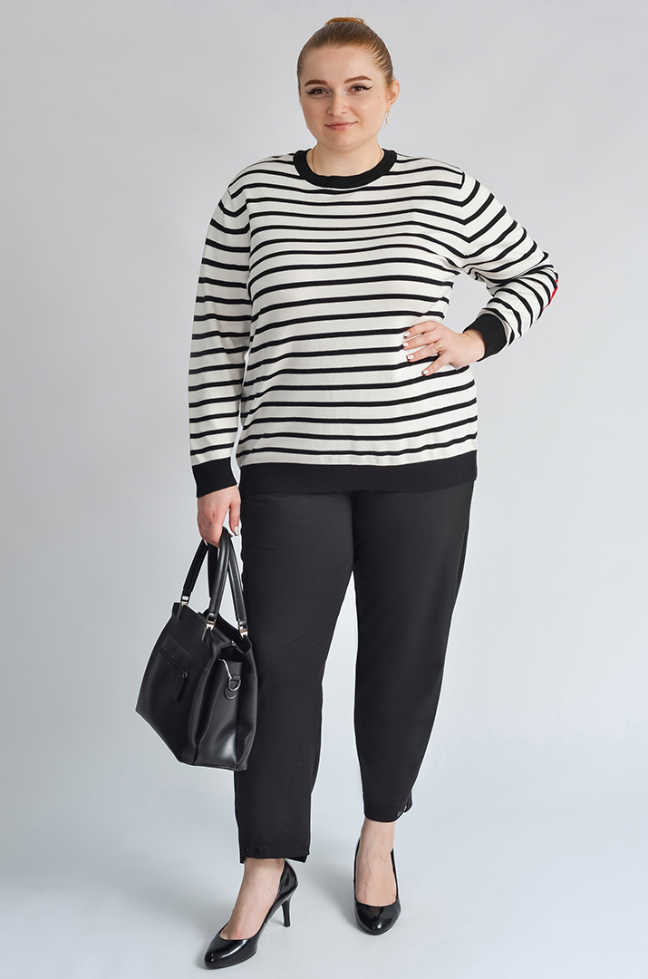 Черные брюки 7/8 с декоративными пуговицами больших размеров