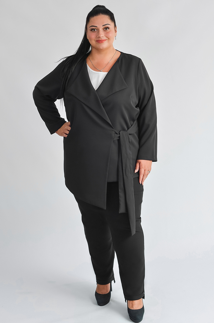 Базові чорні брюки 7/8 з двома задніми кишенями великих розмірів