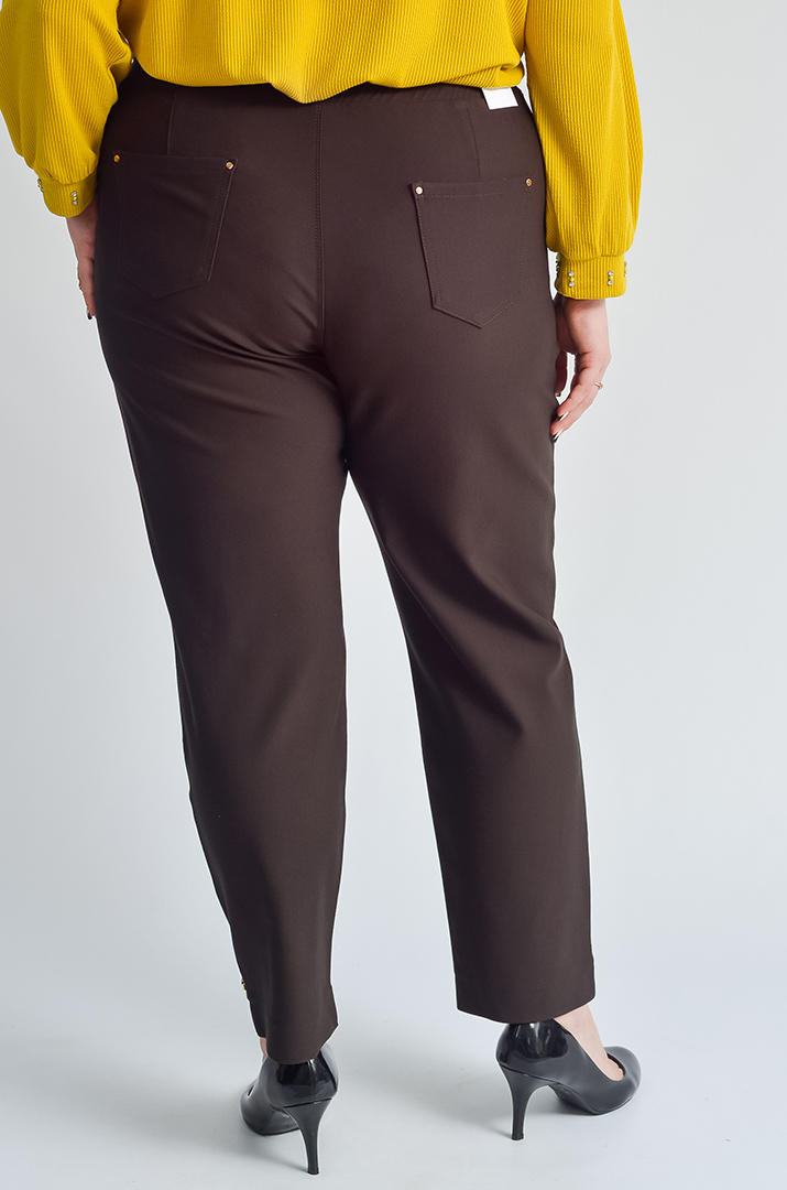 Брюки завужені в темно-коричневому відтінку великих рзмірів