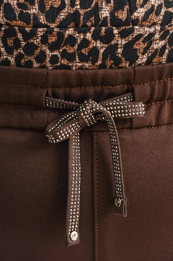 Брюки 7/8 з блискучим шнурком та з кишенями великих розмірів