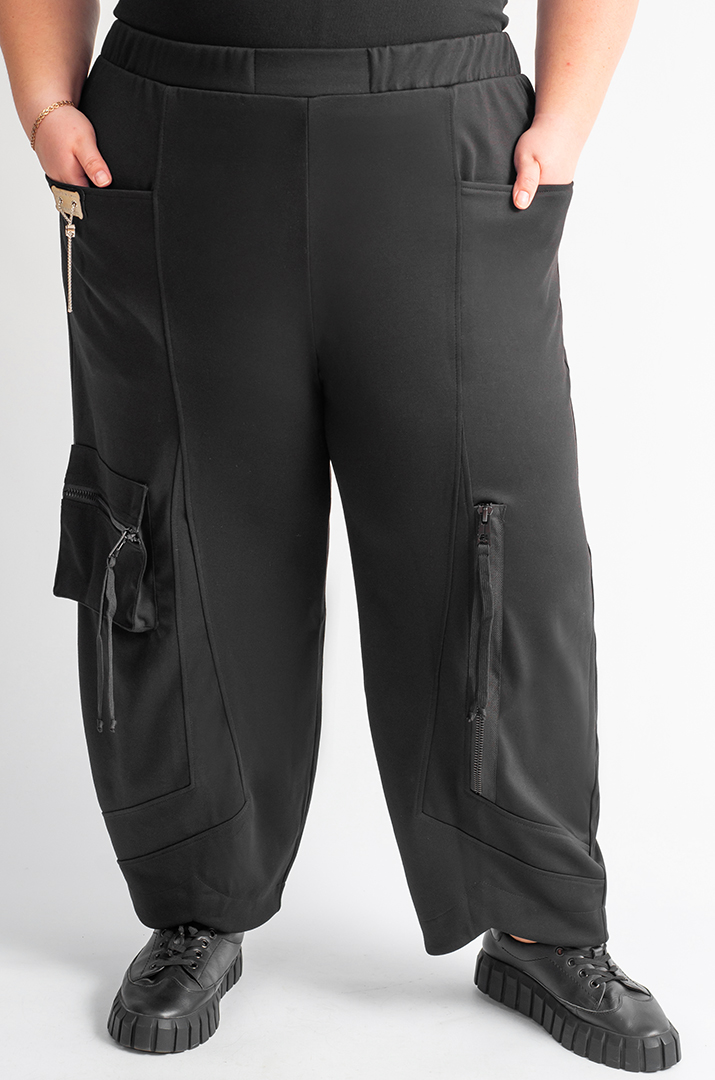 Брюки банани з кишенями та декоративними блискавками великих розмірів