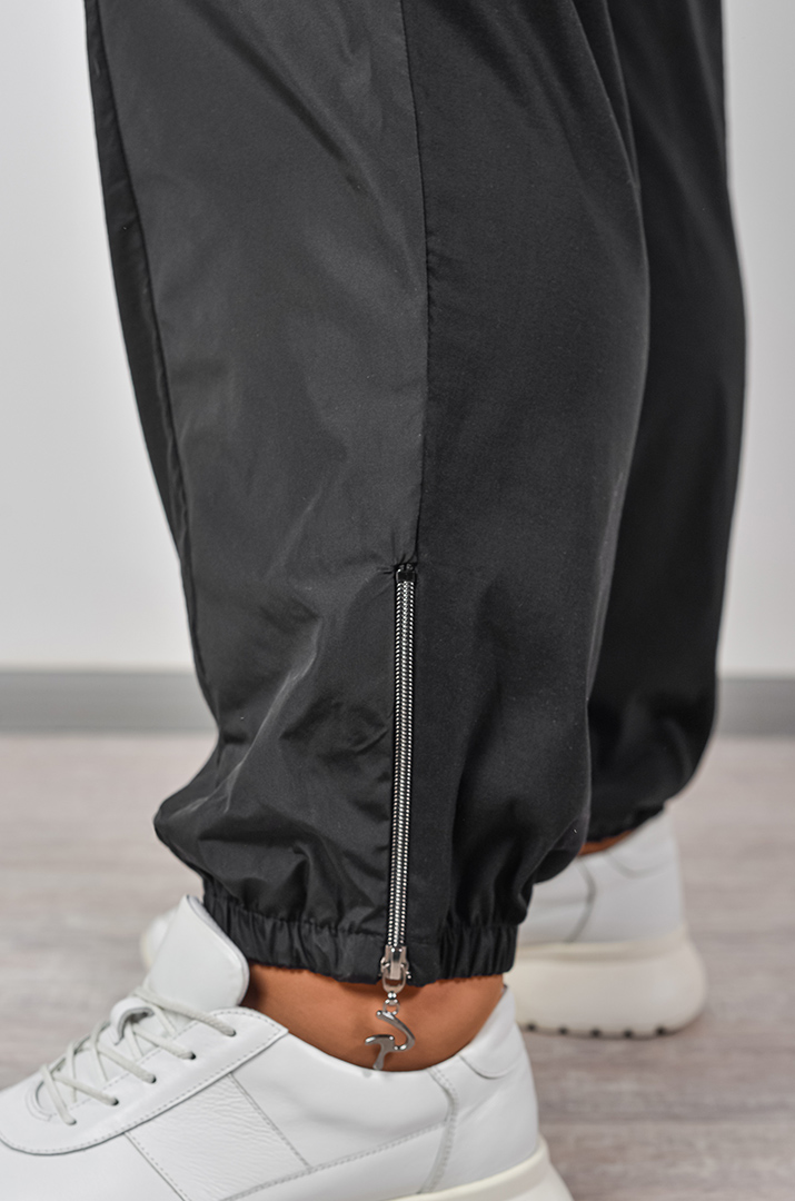 Брюки банани з декоративними блискавками великих розмірів