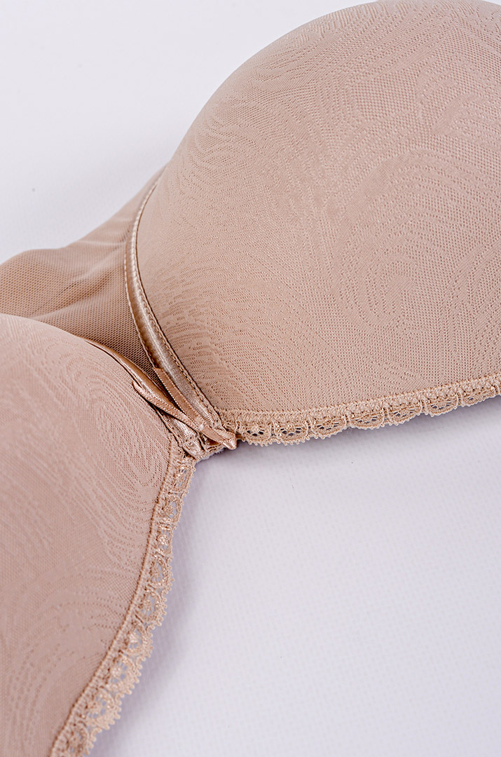 Бюстгальтер без кісточок з фактурними чашками великих розмірів