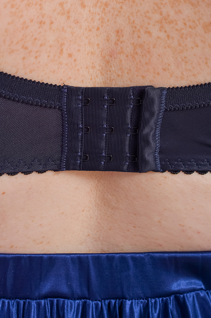 Бюстгальтер з ажурним мереживом великих розмірів