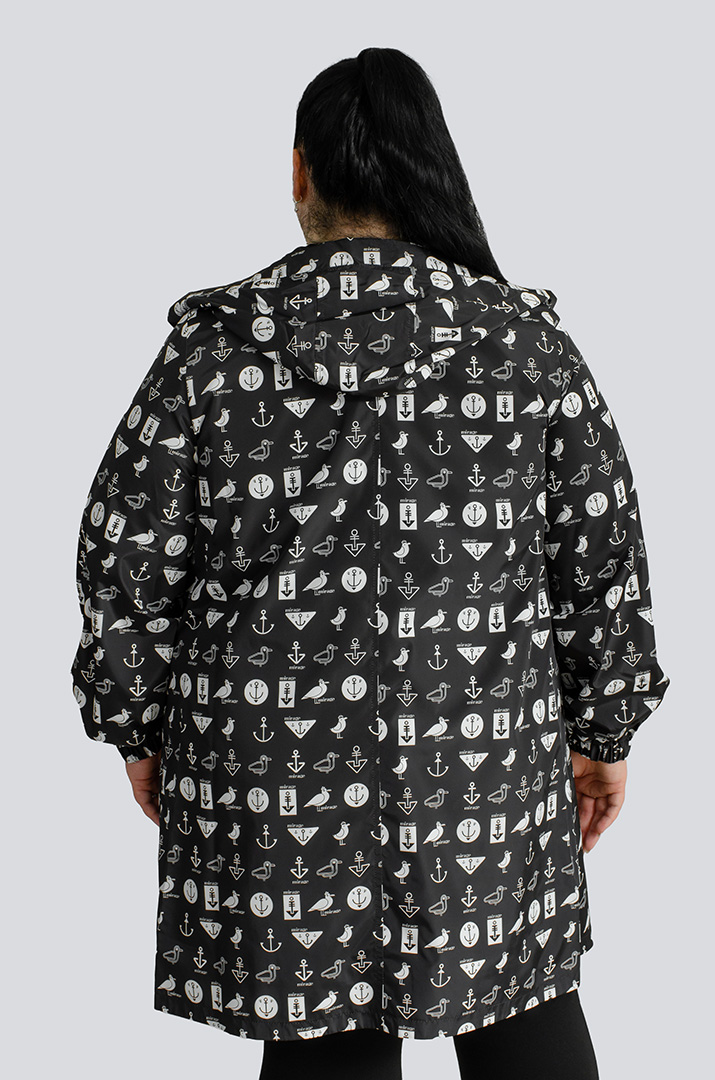 Вітрівка трапеція в принт великих розмірів