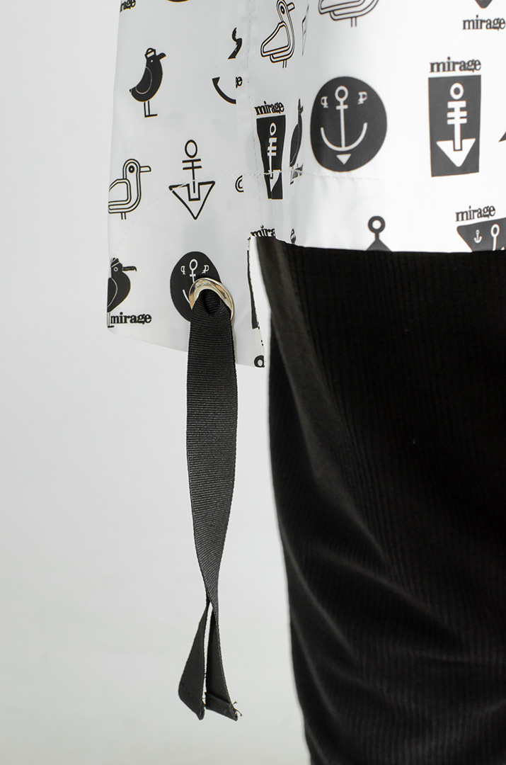 Вітрівка трапеція в принт великих розмірів