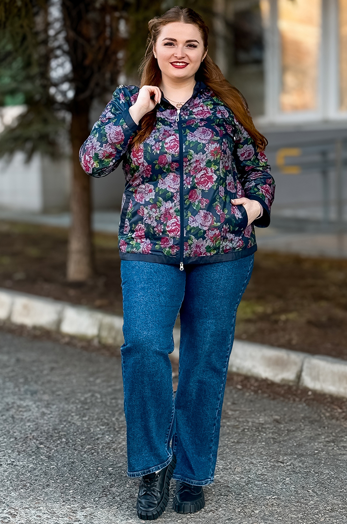 Вітрівка трапеція з вшитим капюшоном та кишенями великих розмірів