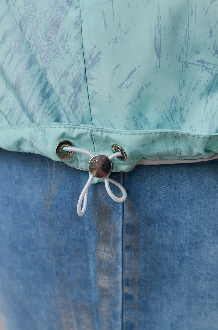 Вітрівка з плащівки та з регульованим низом великих розмірів