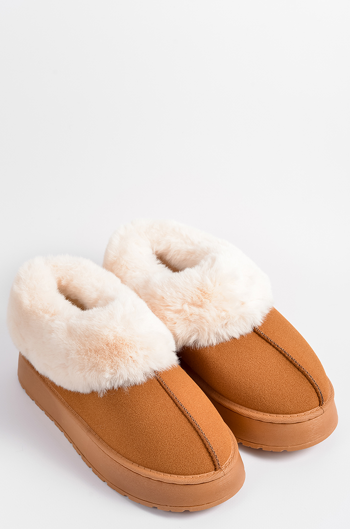 Зимові уггі у рудому відтінку з об’ємним екохутром великих розмірів