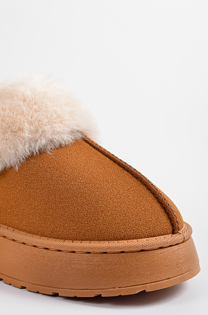 Зимові уггі у рудому відтінку з об’ємним екохутром великих розмірів