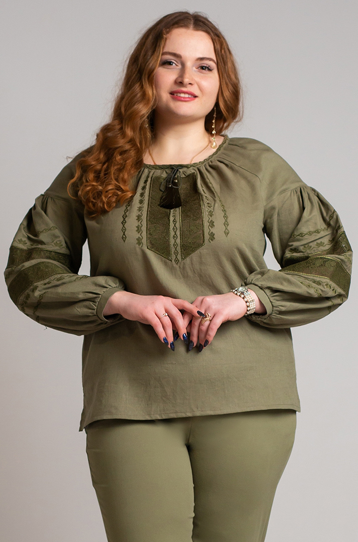 Вышиванка-блуза льняная больших размеров