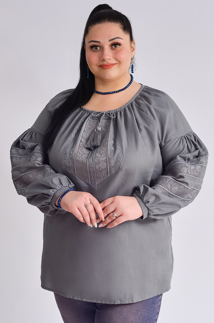 Вышиванка-блуза льняная больших размеров