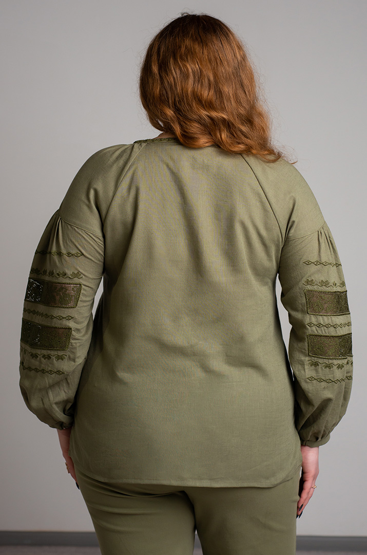 Вышиванка-блуза льняная больших размеров