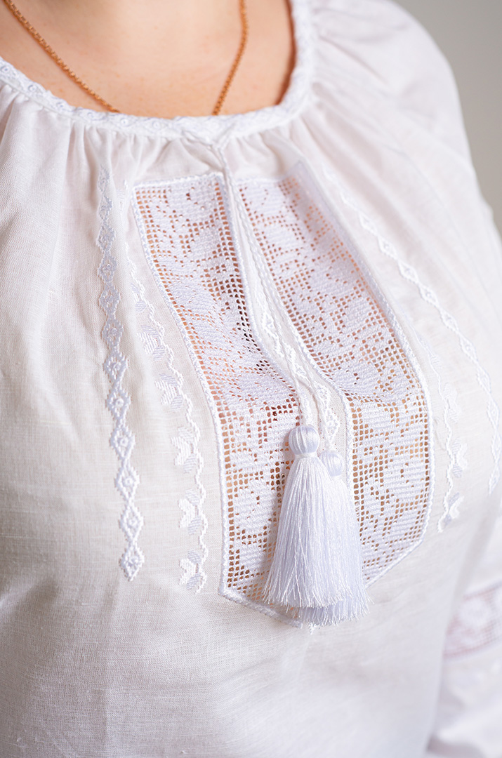 Вышиванка-блуза льняная больших размеров