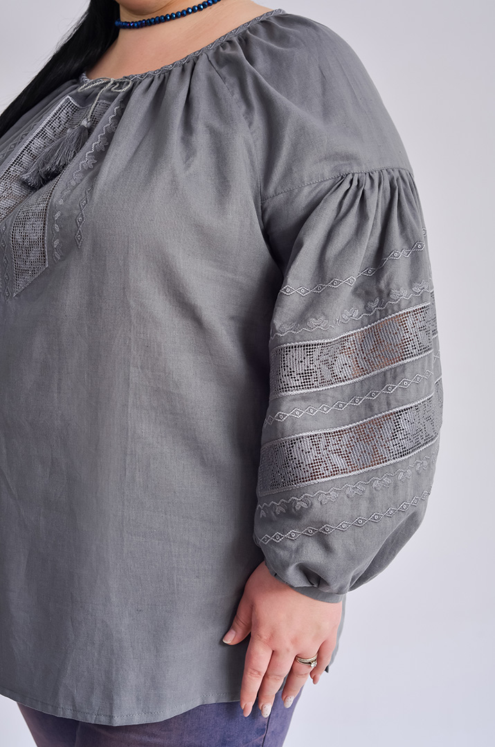 Вышиванка-блуза льняная больших размеров