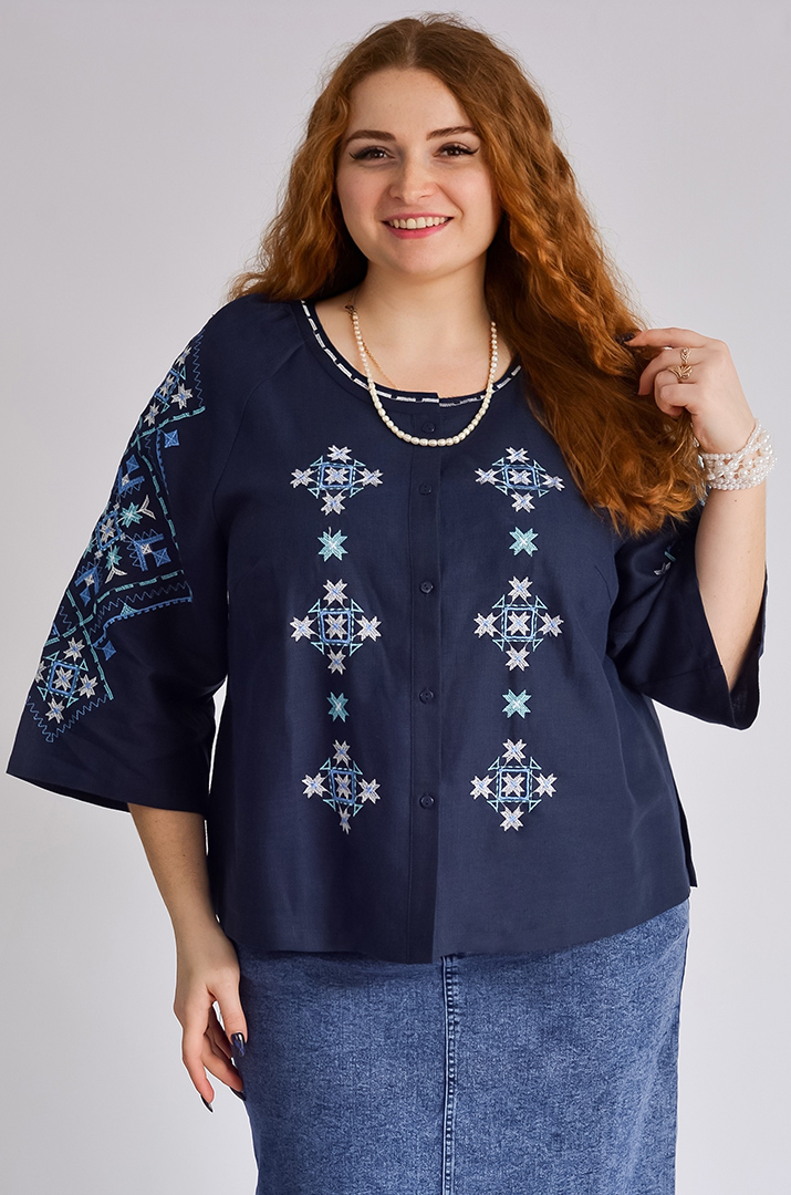 Вышиванка-блуза с пуговицами больших размеров