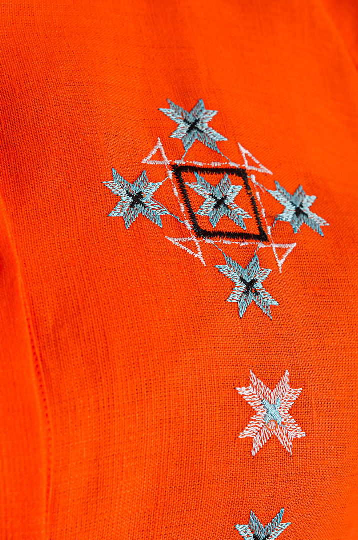 Вышиванка-блуза с пуговицами больших размеров