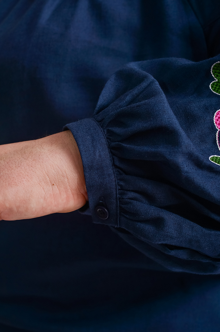 Вишиванка-блуза темно-синя великих розмірів