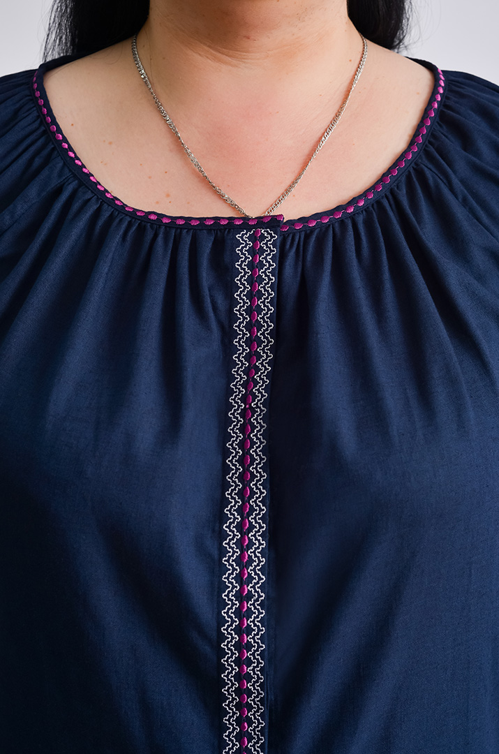 Вишиванка-блуза темно-синя великих розмірів