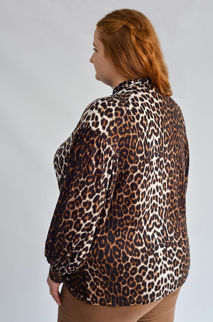 Блуза із довгим рукавом і графічним мотивом великих розмірів