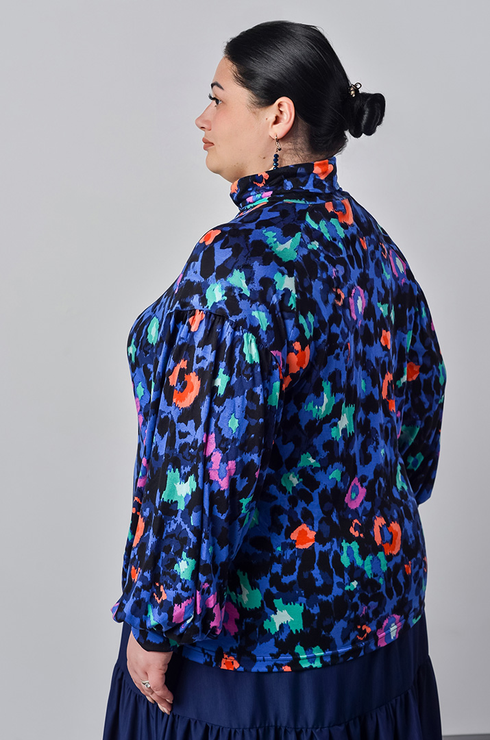 Блуза із довгим рукавом і графічним мотивом великих розмірів