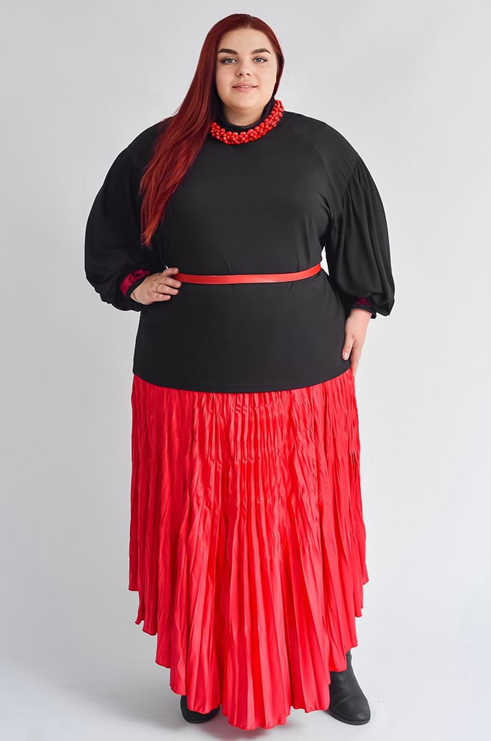 Блуза з довгими рукавами та фактурними деталями великих розмірів