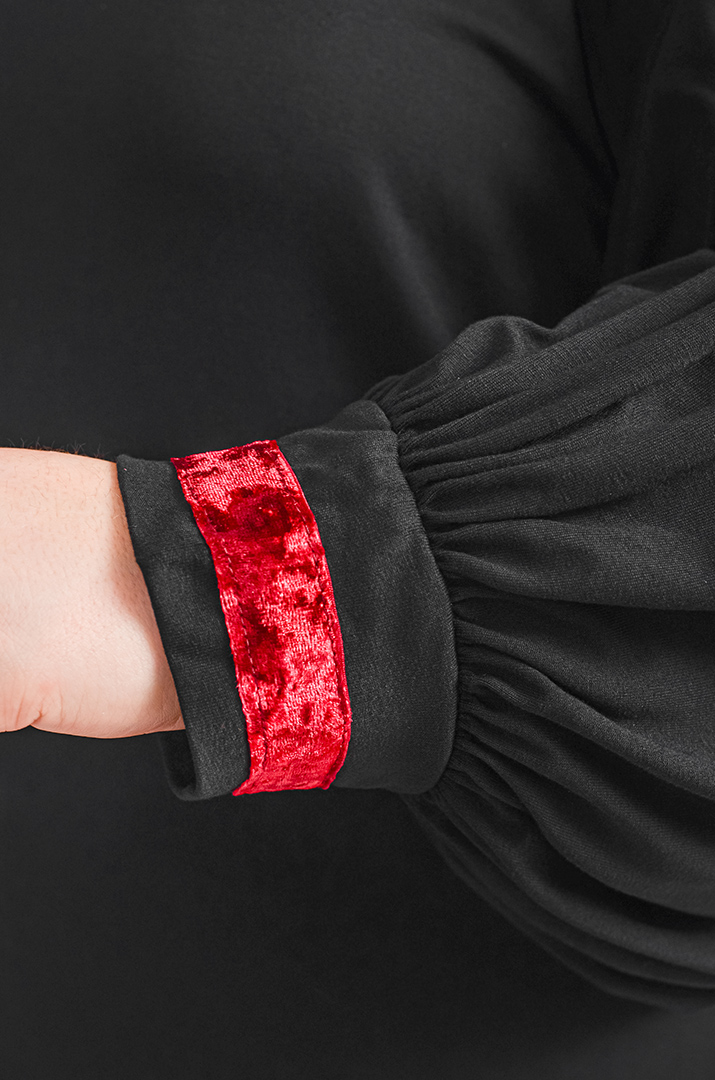 Блуза з довгими рукавами та фактурними деталями великих розмірів