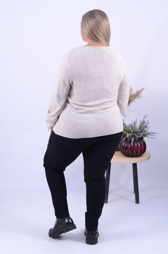 Теплый шерстяной джемпер батал