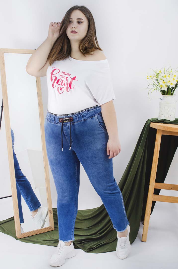 Джинси банани на шнурівці з потертостями батал