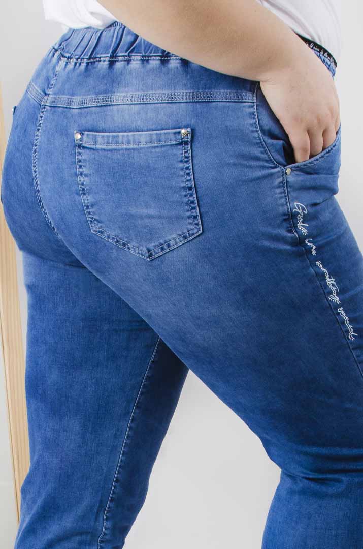 Джинси банани на шнурівці з потертостями батал