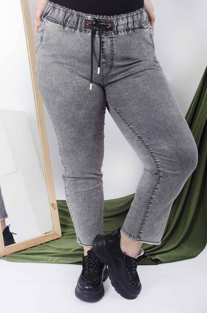 Джинсы бананы на шнуровке батал