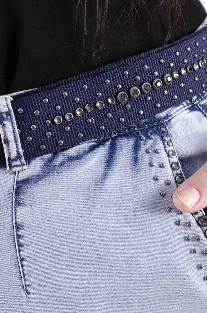 Світлі джинси банани з поясом батал