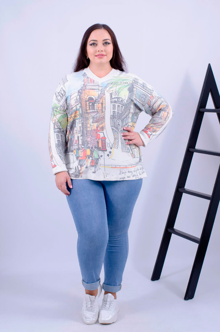 Джемпер довгий зі стильним принтом батал