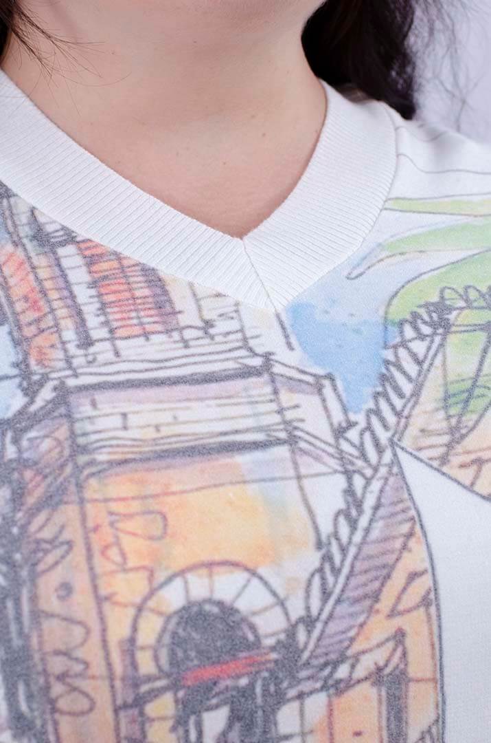 Джемпер довгий зі стильним принтом батал