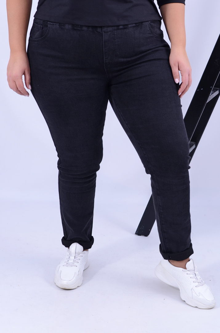 Стильні середні джинси супер батал