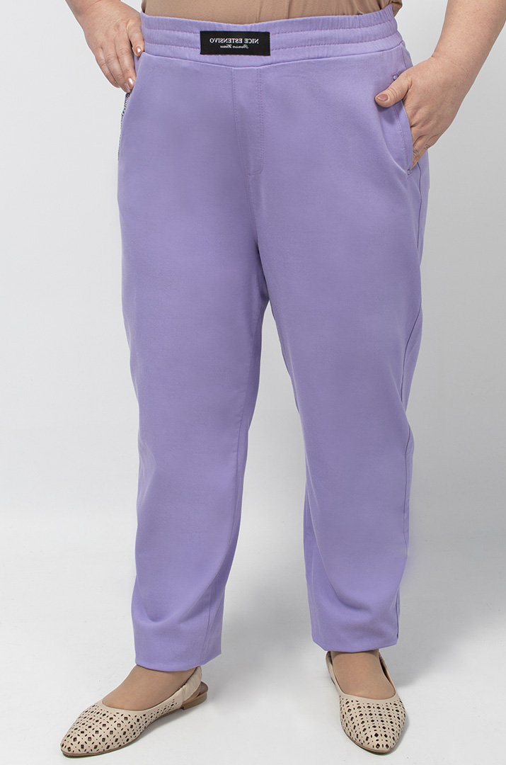 Джинсы бананы сиреневого цвета батал