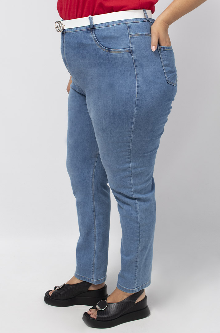 Стильні джинси з кольоровим поясом батал