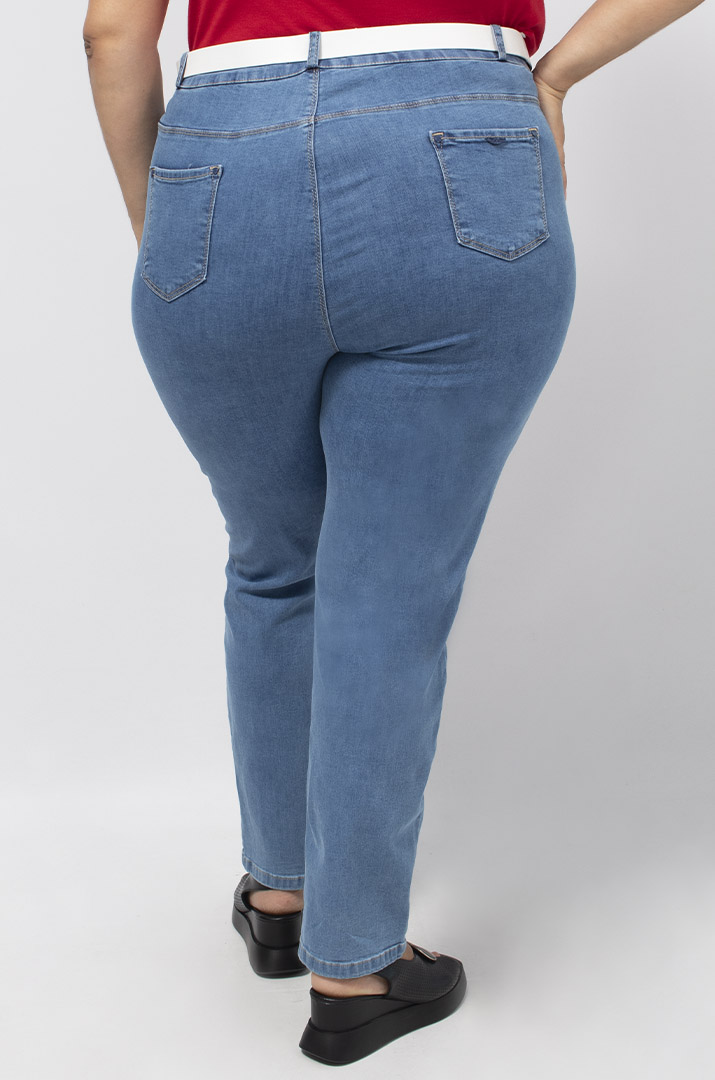 Стильні джинси з кольоровим поясом батал