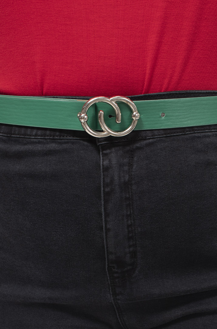 Стильні джинси з кольоровим поясом батал