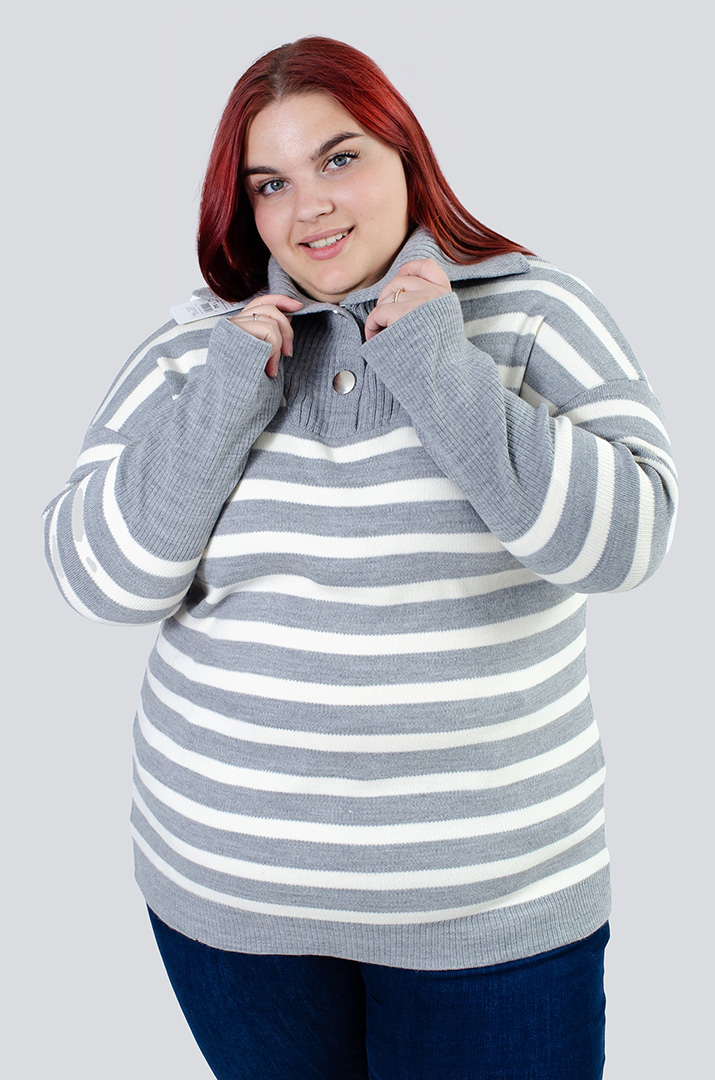 Джемпер в горизонтальную полоску с горловиной на пуговицах супер батал