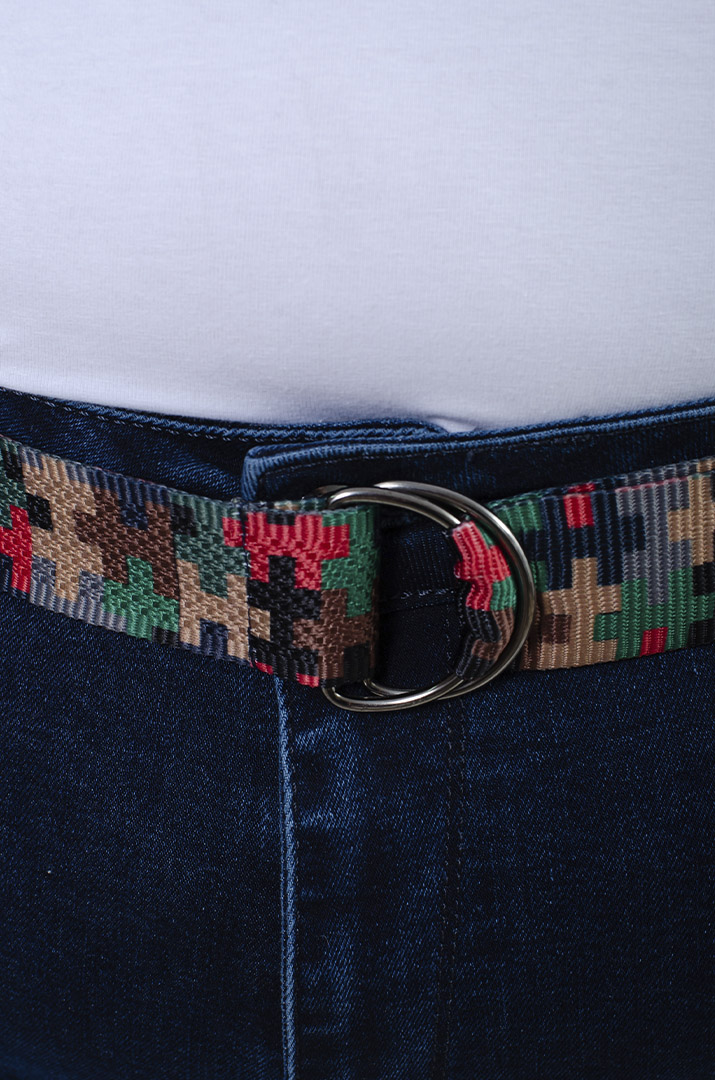 Джинси з високою посадкою і яскравим поясом батал