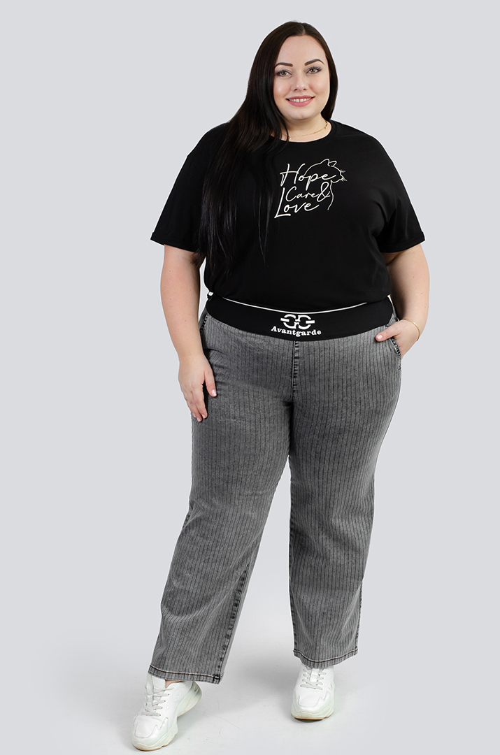 Джинси середні в вертикальну смужку великих розмірів