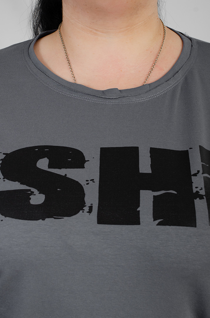 Джемпер спорт с декором больших размеров