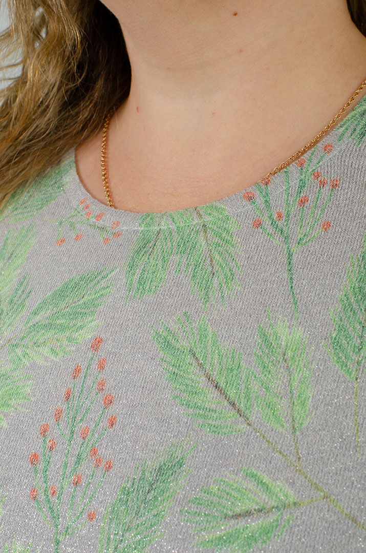 Джемпер с растительным принтом больших размеров