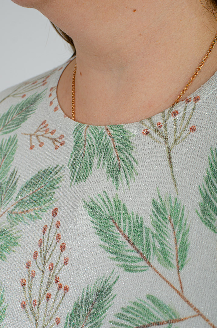 Джемпер с растительным принтом больших размеров