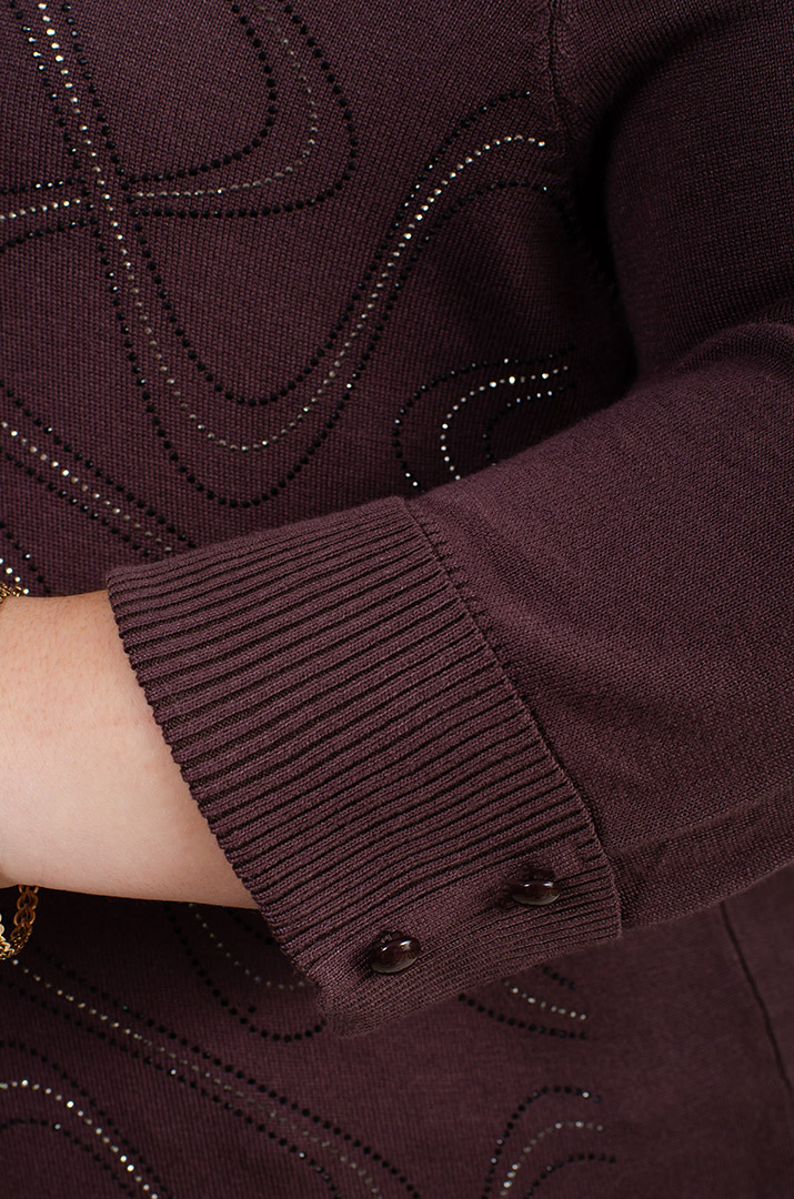 Джемпер в узор из стразов больших размеров