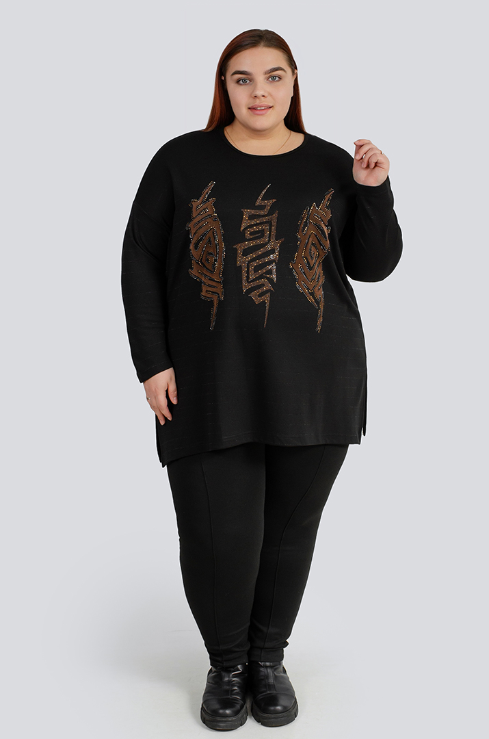 Джемпер в горизонтальную полоску со стразами больших размеров