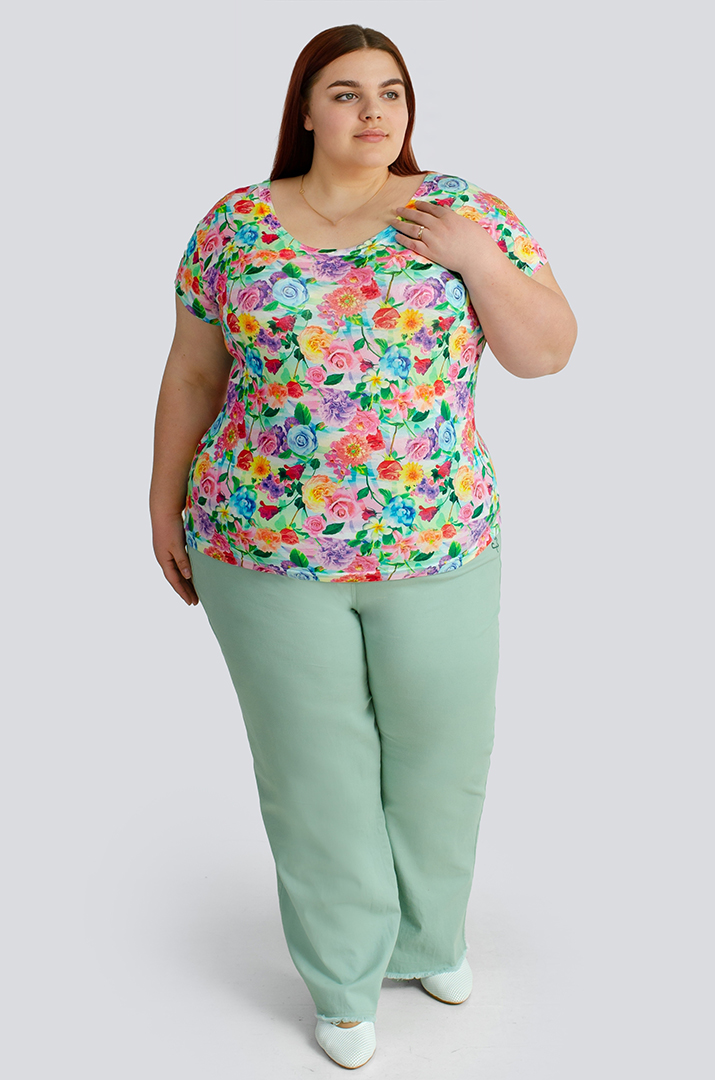 Яркие джинсы с тороками больших размеров